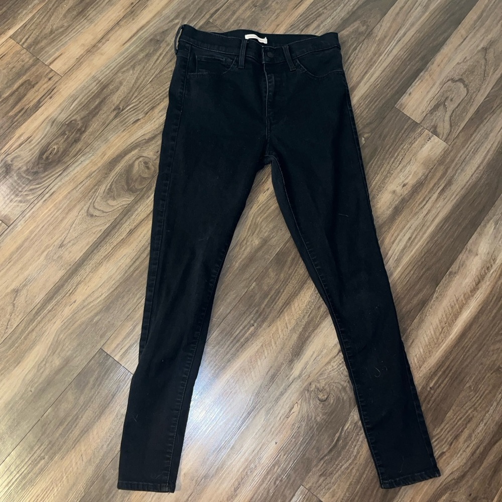 Classic Levi’s Black Women's 720’s Jeans high rise super skinny
